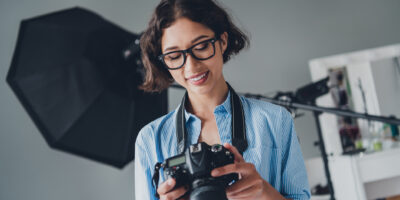 Künstlersozialversicherung 2026: Weniger Abgabe, höhere Freigrenze